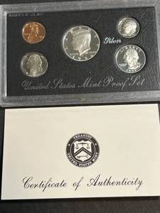 lot 34 image: 1994 US MINT SILVER PROOF SET