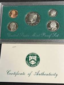 lot 38 image: 1995 US MINT PROOF SET
