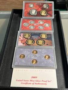 lot 58 image: 2009 US MINT SILVER PROOF SET