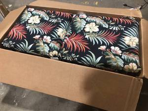 ARDEN SELECTIONS 20 in. x 20 in. Simone Black Tropical High Back Outdoor Dining Chair Cushion (2-Pack)   Customer Returns See Pictures