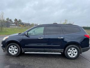2012 Chevrolet Traverse LS - AWD