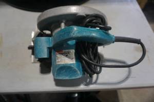 Makita Model 5007NB Skill Saw