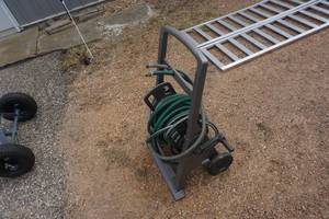 Sun Coast Hose Reel With Garden Hose