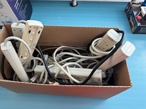 lot 31 image: Power Strips (10)