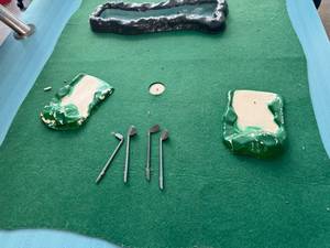 lot 110 image: Golf Game