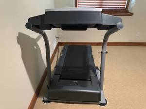 lot 15 image: Nordic Track C2255 Space Saver Treadmill