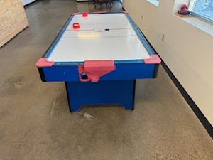 lot 6 image: Air Hockey Table