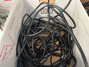 lot 141 image: Ten Power Cords