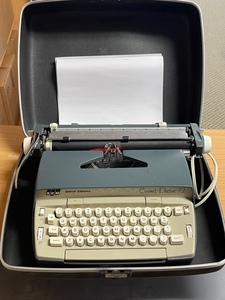 Vintage Smith Corona Coronet Electric Typewriter