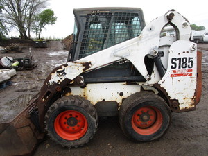 lot 1 image: Bobcat S185 Turbo Skidster