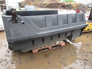 lot 2 image: Dumper Dawg Insert for 8ft Box
