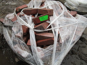 lot 82 image: Reclaimed Clay Bricks