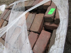 lot 98 image: Clay brick pavers