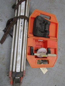 lot 109 image: David White Site Level, Tripod