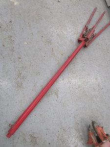 lot 110 image: Pipe Style Tripod