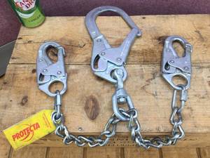 lot 12 image: PROTECTA 24 Chain RebarPositioning Lanyard