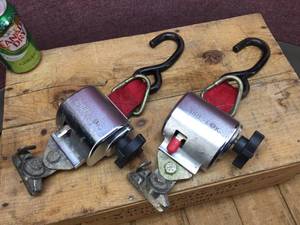 lot 13 image: 2 SURE-LOK Crank Retractor Assemblies