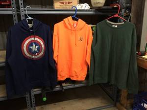 lot 23 image: 3 Mens Sweatshirts - Nice