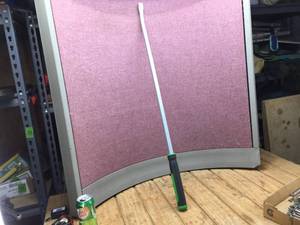 lot 33 image: 36 Pry Bar - Rubber Handle