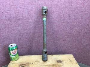 lot 67 image: Ken Tool TR3X Truck Wrench