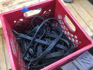 lot 71 image: Group Rubber Bungee Cords