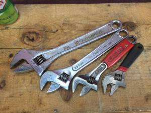 lot 73 image: 4 Adjustable Wrenches 6-12