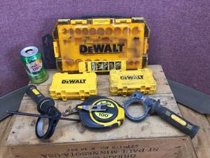 lot 72 image: Dewalt Branded Tool Accessories