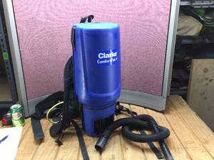 lot 89 image: Clarke Comfort Pak 10 Backpack Vacuum