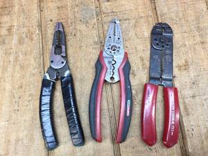lot 124 image: Nicer Wire Strippers Klein - Gardner Bender
