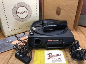 lot 127 image: Vintage Kodak 650 Carousel Projector - In Box