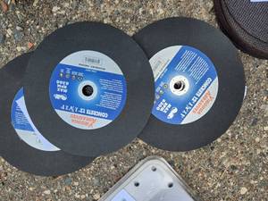 lot 41 image: Lot of (10) Virginia Abrasives Concrete Saw BladesDiscs 12x18x1