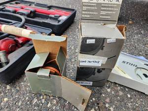 lot 47 image: Lot of (3) Stihl Auto Cut 30-2 Spools of Trimmer Line