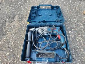 lot 27 image: Bosch Hammer Drill HD-21 with Case