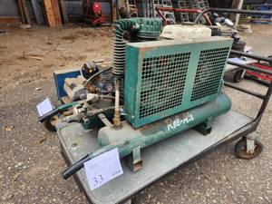 lot 33 image: Rol-Air 5.5-HP Gas Air Compressor 4090HK17