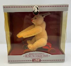 lot 55 image: Vintage 199192  Limited Edition  Steiff Museum Collection Teddy Bear On Wagon (NIB) EIN 400704
