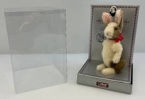 lot 60 image: Vintage 1980s Limited Edition  Steiff Museum Collection Rabbit  (NIB) ID. # 000387