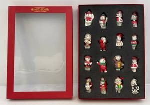 lot 66 image: 1999 15 Years Of Santa Bear Ornaments Set (NIB)