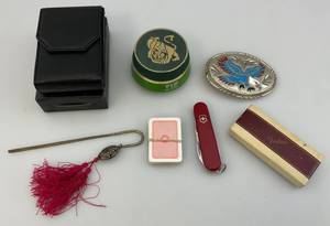 lot 126 image: Misc. Vintage Items