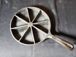 lot 115 image: Vintage Cast-Iron Sectional Wedge Pan