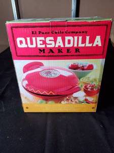 lot 128 image: El Paso Chile Company Quesadilla Maker - Red