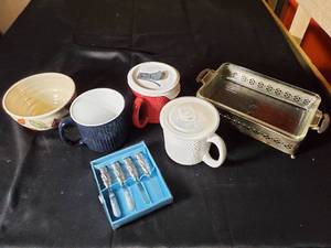 lot 130 image: Assorted Kitchenware Lot - Mugs, Cheese Knives, and Decorative Tray