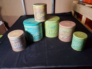 lot 140 image: Vintage Kitchen Canister Set - Colorful Tin Containers