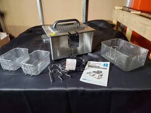 lot 152 image: Aigostar Stainless Steel Deep Fryer with 3 Baskets - Model 300004YAG