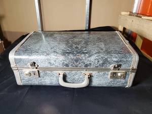 lot 172 image: Vintage Metal Suitcase - Textured Finish with Locking Mechanism