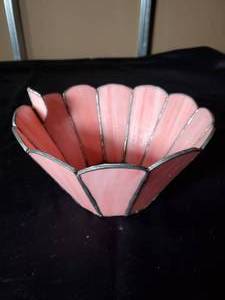 lot 178 image: Handcrafted Pink Stained Glass Decorative Bowl