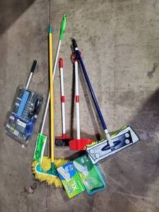 lot 181 image: Assorted Cleaning and Household Tools
