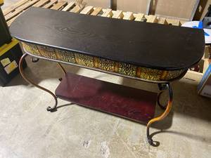 lot 11 image: Elegant Wooden Hallway Table with Decorative Lower Shelf
