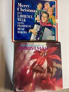 lot 71 image: Large Collection of Vintage Christmas Vinyl Records