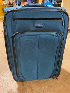 lot 236 image: Blue Samsonite Expandable Softside Luggage