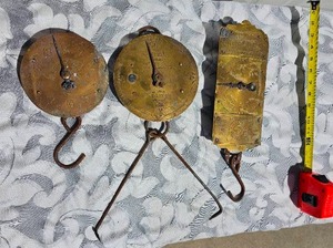 lot 16 image: Vintage Dairy Scales (Globe, Salters, Chatillon)